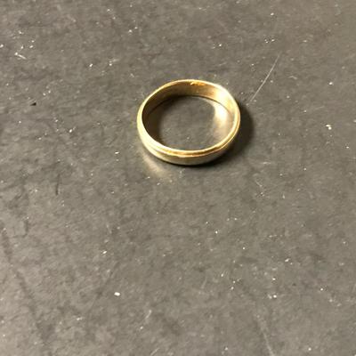 14KT GOLD WEDDING BAND