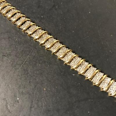10KT GOLD BRACELET