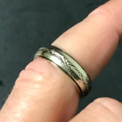 14KT GOLD RING