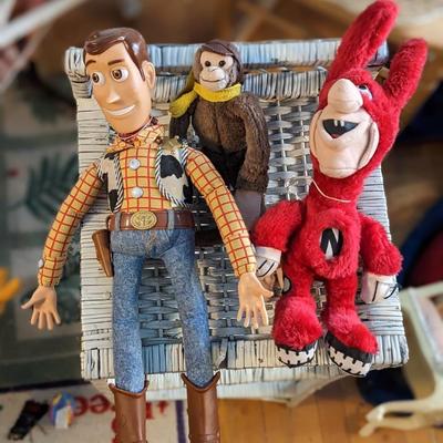 Pull Toy Woody, Monkey, & Dominoes Pizza Doll