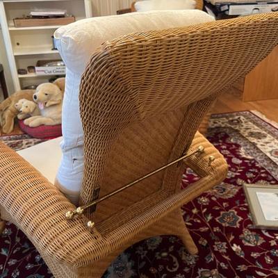 Adjustable back Wicker Chair with snap back pillow