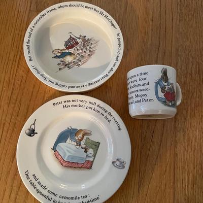 Lot of 4 Peter Rabbit Dish set of 3