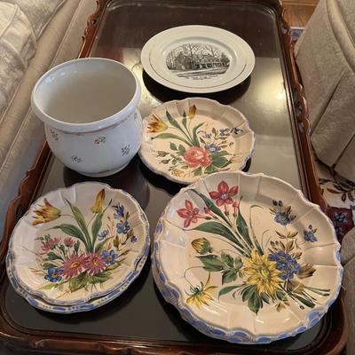 Lot of Assorted Size Floral Plates From Italy & Floral Laura Ashley Vase Sandy Spring Meeting House plate