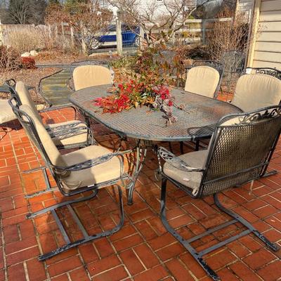 Patio table & 6 chairs w/ beige Sunbrella cushions