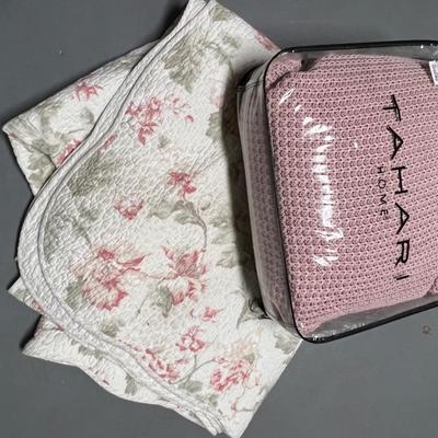 Lot of 2: Tahari Home Knit Throw blanket & Queen pink floral Quilt