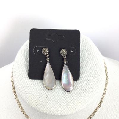 1247 Sterling Silver Mother of Pearl Necklace Earring Set