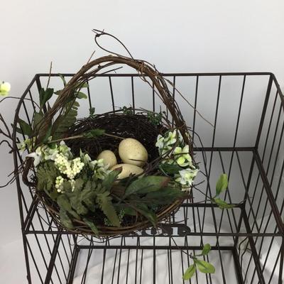1252 Bunny Metal Wire Shelf with Garden Decor and Artificial Garland Greens