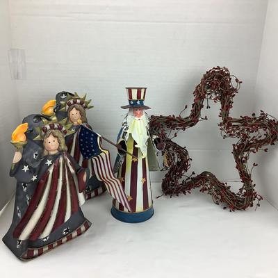 1264 Metal Patriotic Lot & Wreath