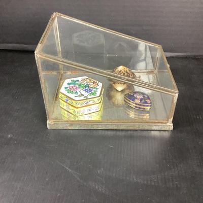 1270 Vintage Pill Boxes in Display Case & Handkerchief