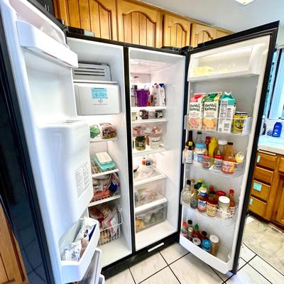 LOT 71  KENMORE SIDE BY SIDE REFRIGERATOR BLACK 2011
