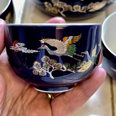 LOT 86  JAPANESE TEA SET FLYING CRANES