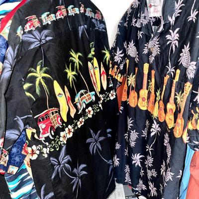 LOT 100  GROUP OF MENS SHIRTS M & L  HAWAIIAN GRAPHIC TEES
