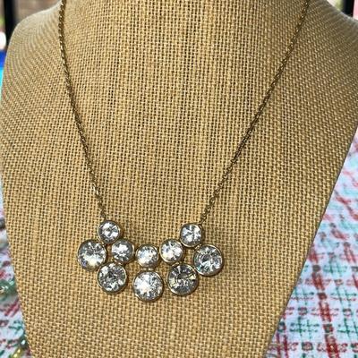 LOT 113  COSTUME JEWELRY CHUNKY FLOATING RHINESTONE CLUSTER NECKLACE