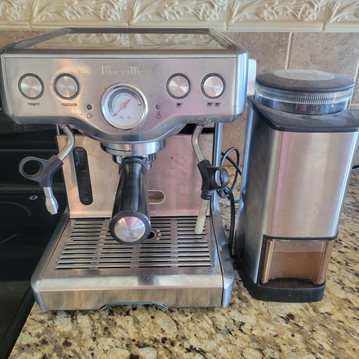 Breville Die-Cast Programmable Expresso Machine and Grinder (K-DW ...