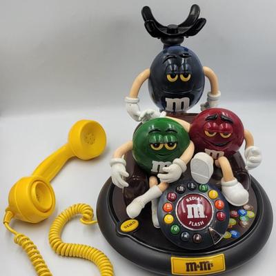 M&M's Animated Phone