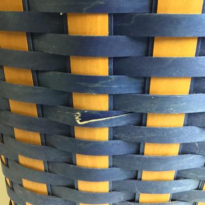 1362 Longaberger Cornflower Blue Laundry Basket with Lid and Liner
