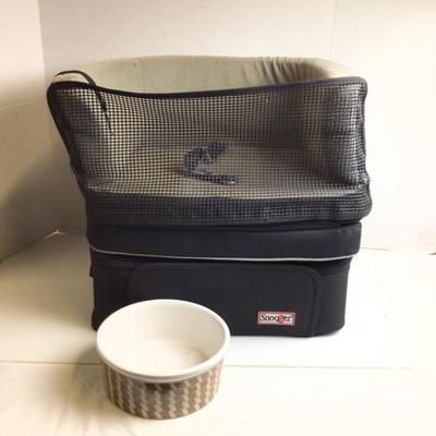 1365 Snoozer Look out Dog Seat with Harry Barker Dog Bowl
