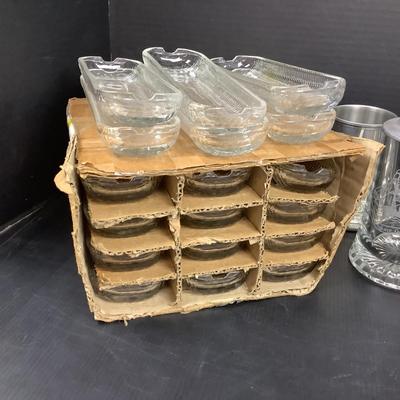 1342 Corn Cradles & Mug Lot