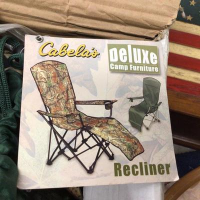 1372 Cabelaâ€™s Deluxe Camp Recliner
