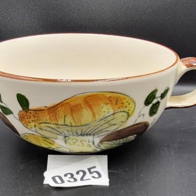 Mushroom Bowl and Desert Plate Lot 1
