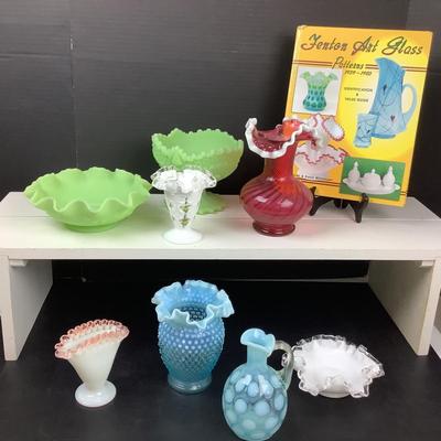 Lot 1348  Vintage Fenton assorted glassware