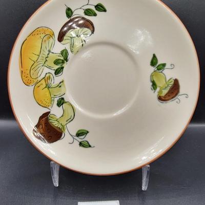 Mushroom Bowl and Desert Plate Lot 3