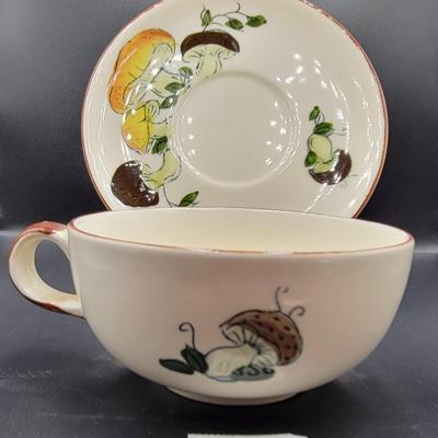 Mushroom Bowl and Desert Plate Lot 5