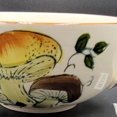 Mushroom Bowl and Desert Plate Lot 6