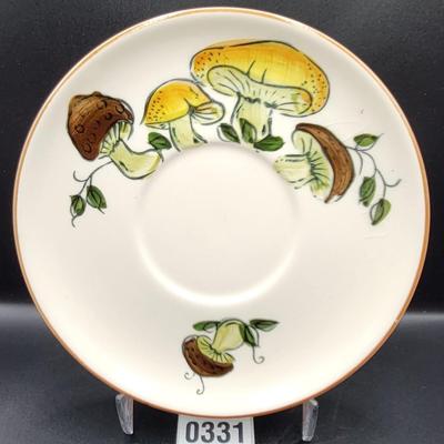 Mushroom Bowl and Desert Plate Lot 7