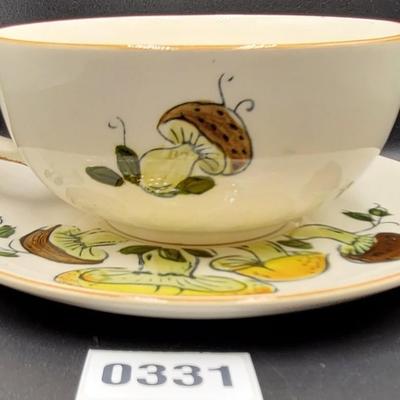 Mushroom Bowl and Desert Plate Lot 7