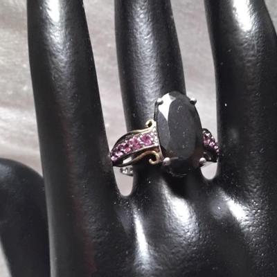 Eyecatching STS Onyx And Rhodolite Garnets 925 Ring Size 7