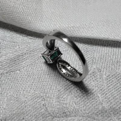 Stunning Emerald And Diamond 925 Ring Size 7