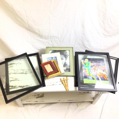1382 Lot of Miscellaneous Picture Frames