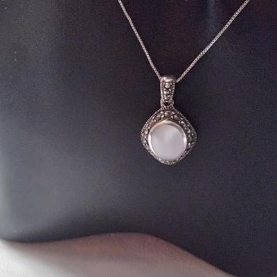 Vintage Mother Of Pearl And Marcasites 18" 925 Necklace