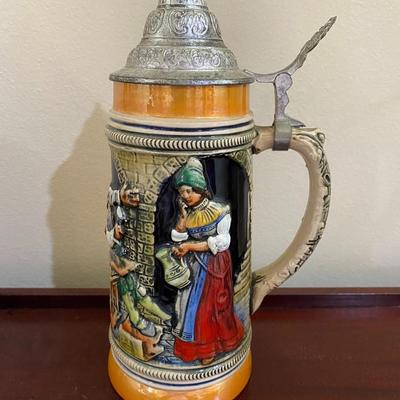 Pair of German beer steins