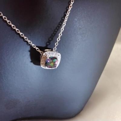 Large Gorgeous Mystic Topaz With White Sapphire Accents 925 16" Necklace