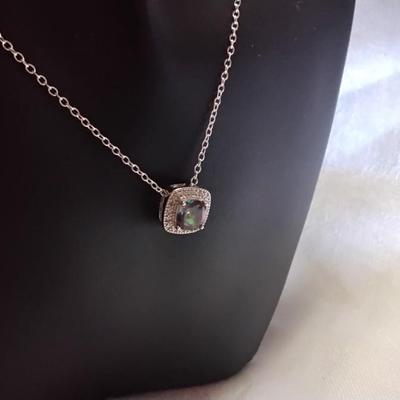 Large Gorgeous Mystic Topaz With White Sapphire Accents 925 16" Necklace