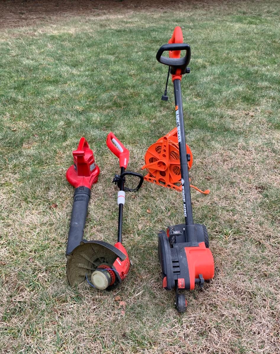 LOT 101R Electric Toro Power Sweep Homelite Weed Wacker Black & Decker