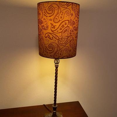 Bronze-colored lamp