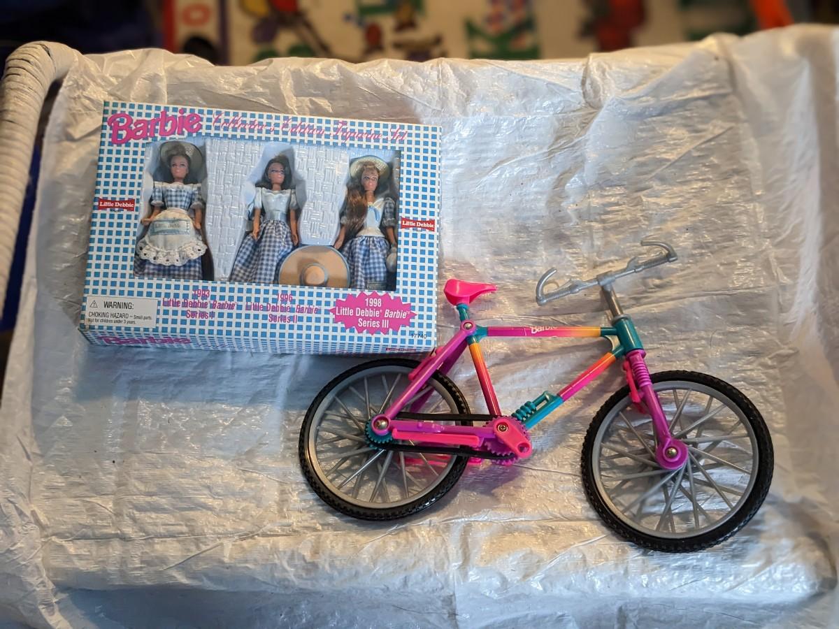 NIB Little Debbie Barbies, bike | EstateSales.org