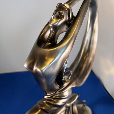 ART DECO FEMALE FIGURAL STATUE