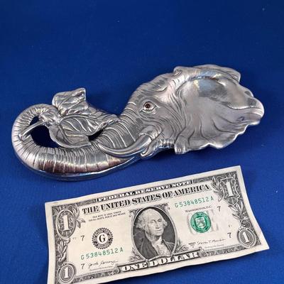 ARTHUR COURT ELEPHANT TRAY