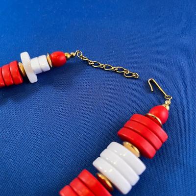 FUN â€œMODâ€ 14â€ COLORFUL BEAD NECKLACE
