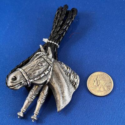 COOL HORSEHEAD BOLO TIE