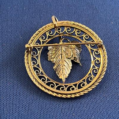 STERLING, FILAGREE LEAF DESIGN PIN