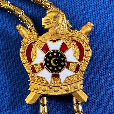 CLASSY KNIGHTS OF COLUMBUS BOLO TIE