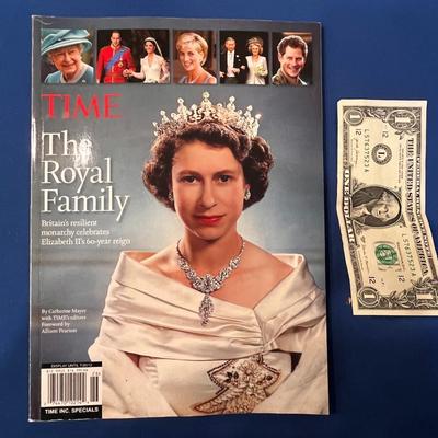 QUEEN ELIZABETH II 60TH YEAR REIGN BOOK