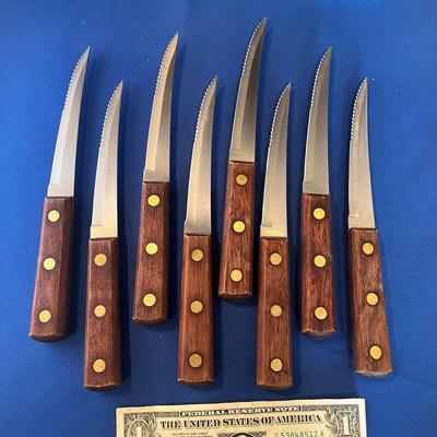 BROOKSTONE SET OF 8 STEAK KNIVES