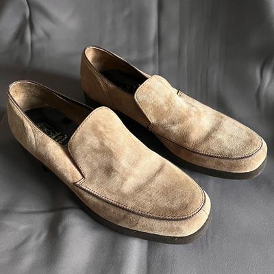 VINTAGE ORIGINAL MENâ€™S HUSHPUPPIES