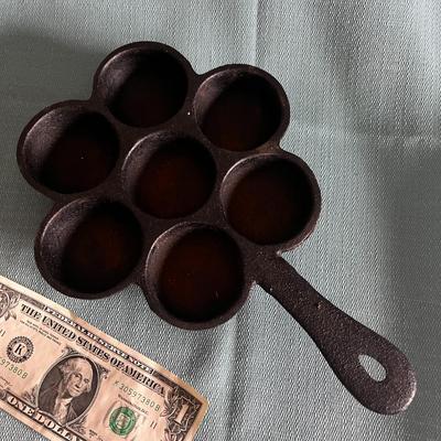 CAST IRON ABELSKIVER PAN